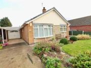 2 Bedrooms Bungalow for rent in Chadborn Avenue, Gotham,...