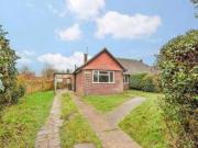 2 Bedrooms Bungalow for rent in Farm Lane, Send, Woking,...