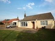 2 Bedrooms Bungalow for rent in Hopgrove Lane South,...
