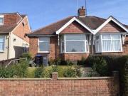2 Bedrooms Bungalow for rent in Malcolm Drive,...