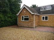 2 Bedrooms Bungalow for rent in Prince Drive, Oadby,...