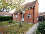 2 Bedrooms Bungalow for rent in St. John Street, Retford...