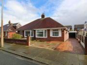 2 Bedrooms Bungalow for rent in Tennyson Avenue,...