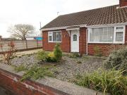 2 Bedrooms Bungalow for sale in Cedar Avenue, Hindley...