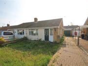 2 Bedrooms Bungalow for sale in Fontwell Avenue,...