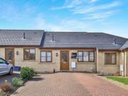 2 Bedrooms Bungalow for sale in Groveside Park, Burnley,...