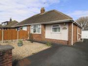 2 Bedrooms Bungalow for sale in Hexham Avenue, Thornton...