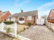 2 Bedrooms Bungalow for sale in Kellet Avenue, Leyland PR25