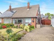 2 Bedrooms Bungalow for sale in Stuart Road, Melling,...