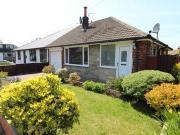 2 Bedrooms Bungalow for sale in Whitburn Drive, Bury BL8