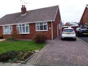 2 Bedrooms Bungalow for sale in Wood Green Drive,...