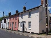 2 Bedrooms Cottage for rent in Bridge Street,...