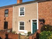 2 Bedrooms Cottage for rent in Main Street, Long...