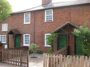 2 Bedrooms Cottage for rent in Pamela Row, Ascot Road,...