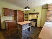 2 Bedrooms Cottage for rent in Percy Street,...