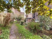 2 Bedrooms Cottage for rent in St. Annes Close, Highgate N6