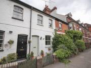 2 Bedrooms Cottage for rent in Union Road, Farnham GU9