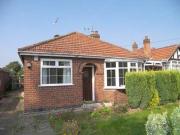 2 Bedrooms Detached bungalow for rent in Beeches Avenue,...