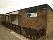 2 Bedrooms Detached bungalow for rent in Langdale Close,...