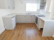 2 Bedrooms Detached bungalow for rent in Tower Green,...