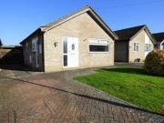 2 Bedrooms Detached bungalow for sale in Fern Lawn,...