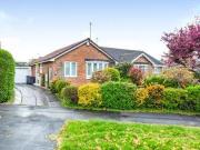 2 Bedrooms Detached bungalow for sale in Lodge Hill...