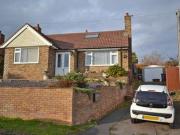 2 Bedrooms Detached bungalow for sale in Monks Close,...