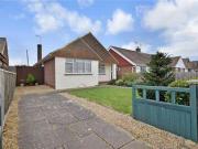 2 Bedrooms Detached bungalow for sale in Oakcroft...