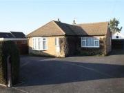 2 Bedrooms Detached bungalow for sale in Sports Road,...