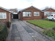 2 Bedrooms Detached bungalow for sale in Staveley Close,...
