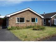 2 Bedrooms Detached bungalow for sale in The Beeches,...
