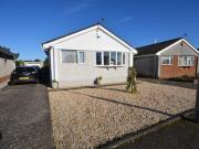 2 Bedrooms Detached bungalow for sale in Towerhill...