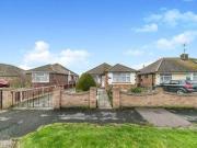 2 Bedrooms Detached bungalow for sale in Tudor Green,...