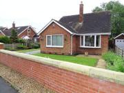 2 Bedrooms Detached bungalow for sale in Whitefield...