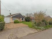 2 Bedrooms Detached bungalow for sale in Wises Lane,...