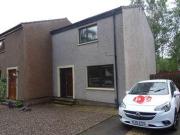 2 Bedrooms Detached house for rent in Fingask Court,...