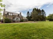 2 Bedrooms Detached house for rent in Lovehall Road,...