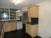 2 Bedrooms Detached house for rent in Patricia Close,...