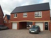2 Bedrooms Detached house for rent in Popham Close,...