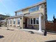 2 Bedrooms Detached house for sale in Beechfields, Lawns...