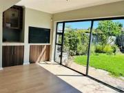 2 Bedrooms Duplex in Brackenfell South