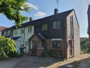 2 Bedrooms End terrace house for rent in Avenue Road,...