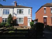 2 Bedrooms End terrace house for rent in Beake Avenue,...
