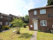 2 Bedrooms End terrace house for rent in Castle Dore,...