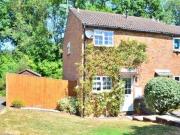 2 Bedrooms End terrace house for rent in East Grinstead,...