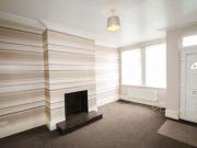 2 Bedrooms End terrace house for rent in Henley...
