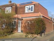 2 Bedrooms End terrace house for rent in Radstock Way,...