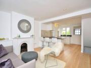 2 Bedrooms End terrace house for rent in Stoughton Road,...
