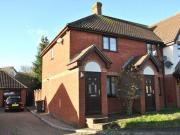 2 Bedrooms End terrace house for rent in Tabbs Close,...