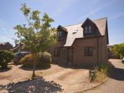 2 Bedrooms End terrace house for rent in The Lawns,...